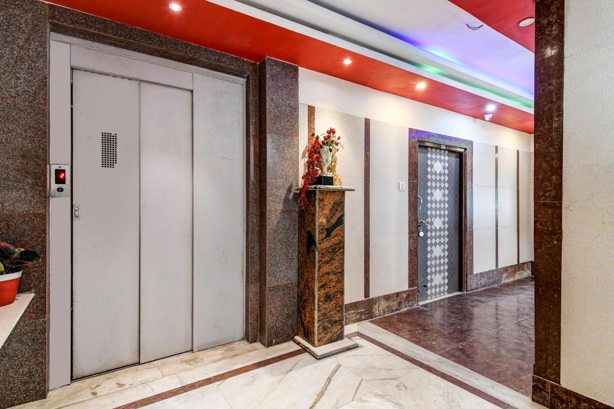 Super Collection O Raj Guest House Near Kolkata Airport Gauripur  Exteriör bild