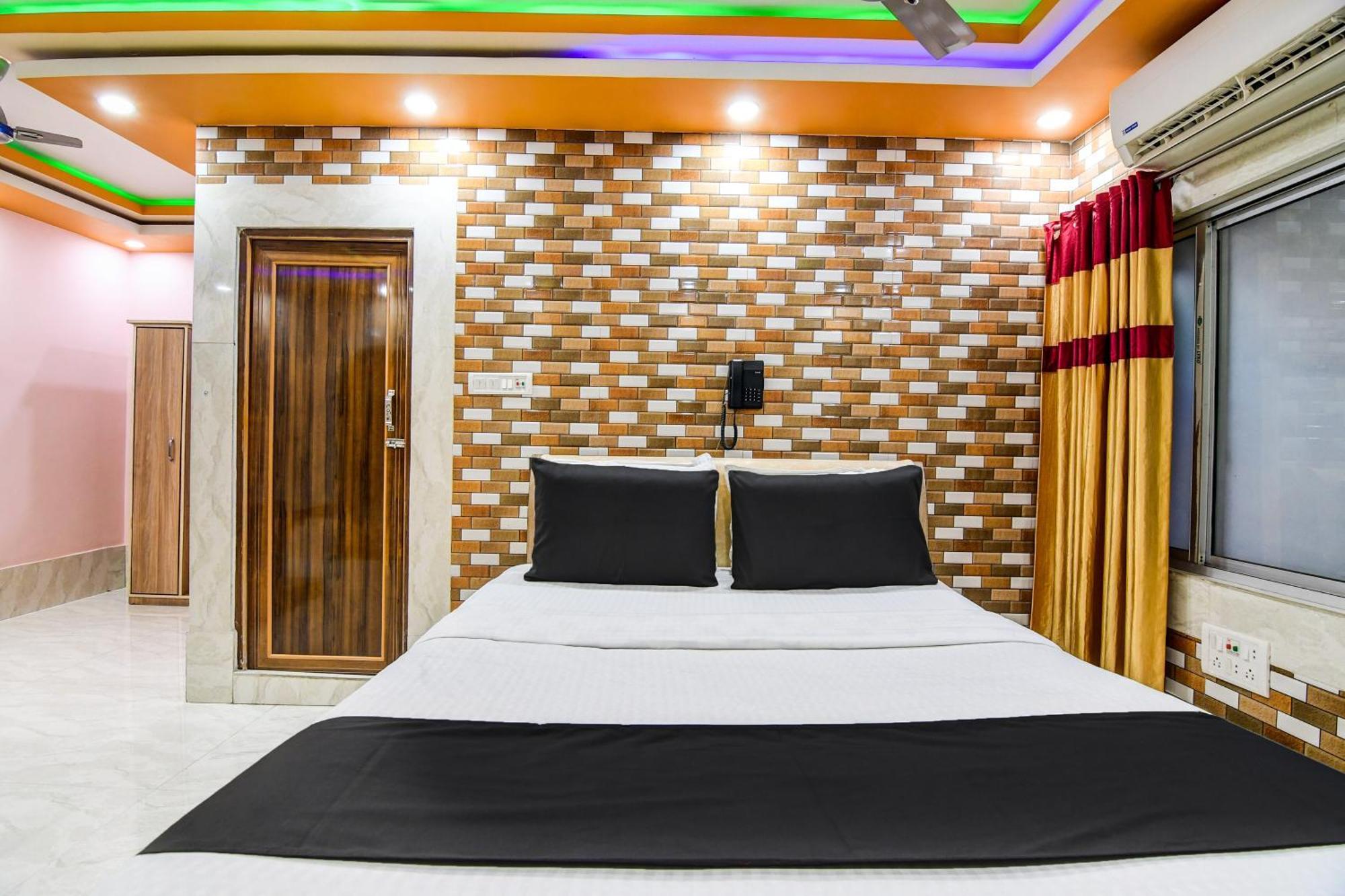 Super Collection O Raj Guest House Near Kolkata Airport Gauripur  Exteriör bild
